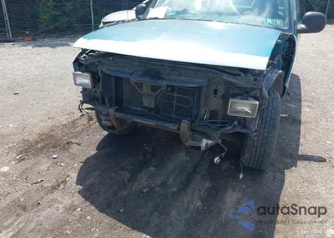 1995 Chevrolet S Truck S10 из США, поврежденный, VIN 1GCCS1447SK144839